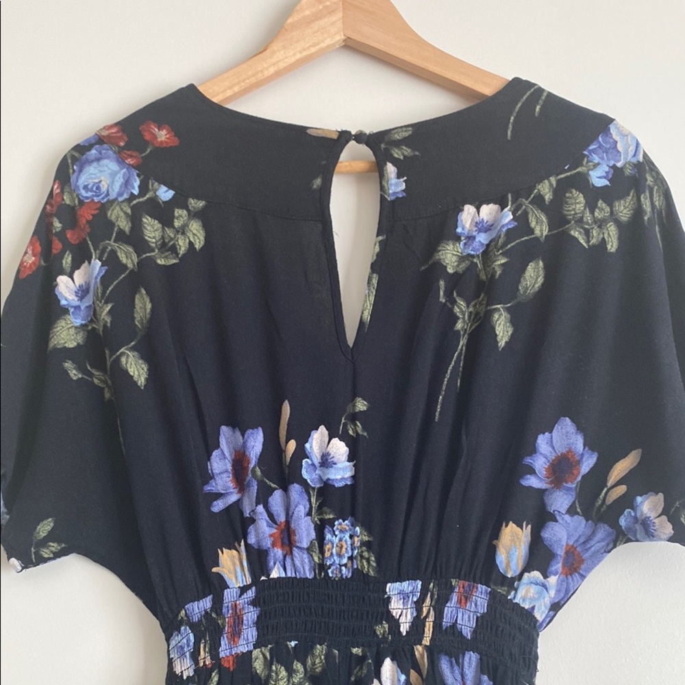 Black Floral Jumpsuit with Dolman Sleeves and V-Neck - Picture 9 of 9